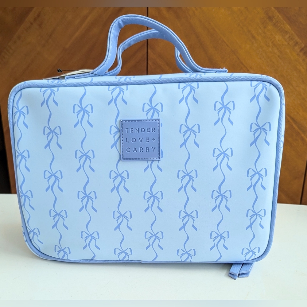NWT Tender Love + Carry Toiletry Blue Bow Ribbon Weekender Bag with Hanger
